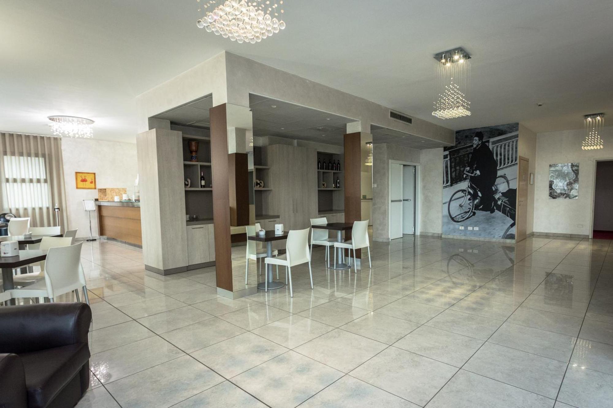 Hotel Don Camillo Brescello Luaran gambar