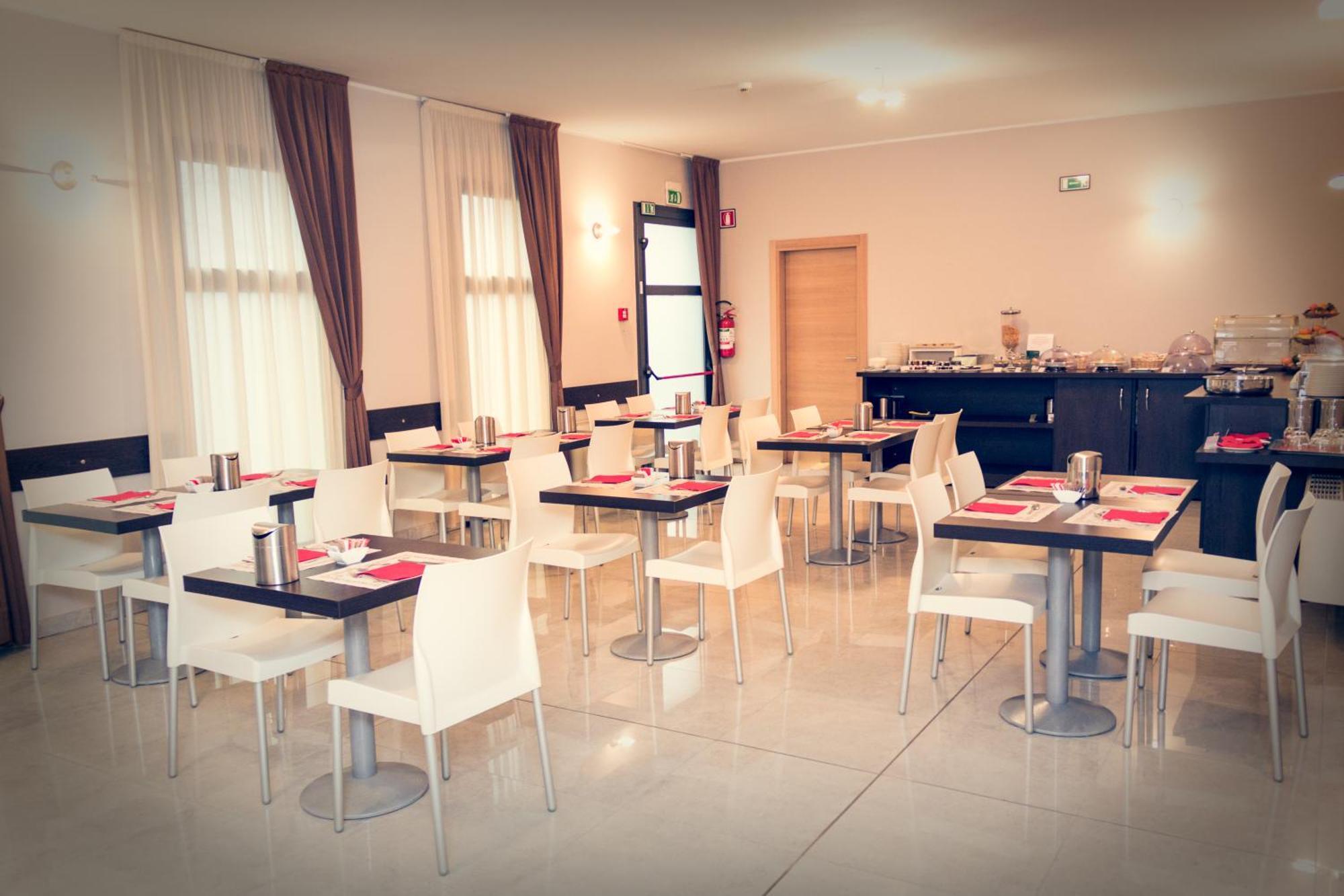 Hotel Don Camillo Brescello Luaran gambar
