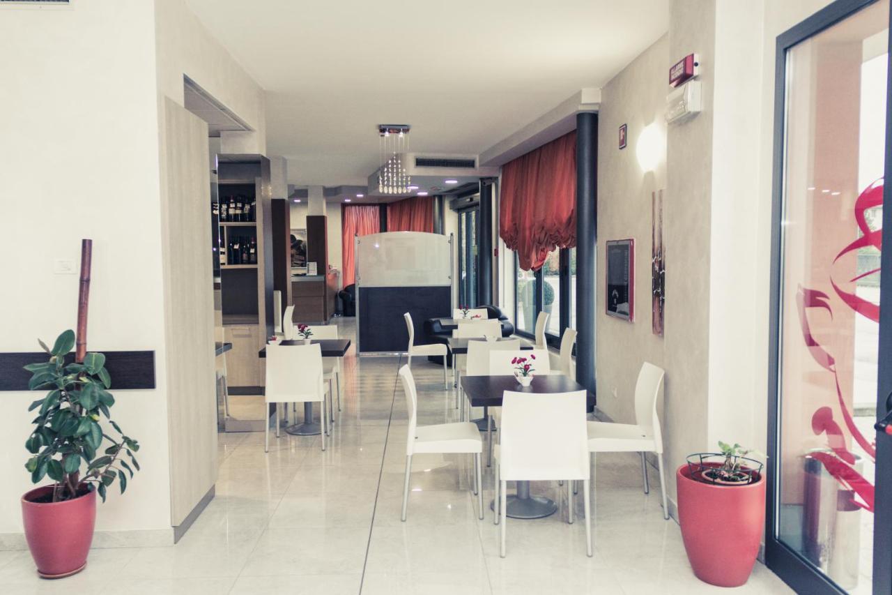 Hotel Don Camillo Brescello Luaran gambar